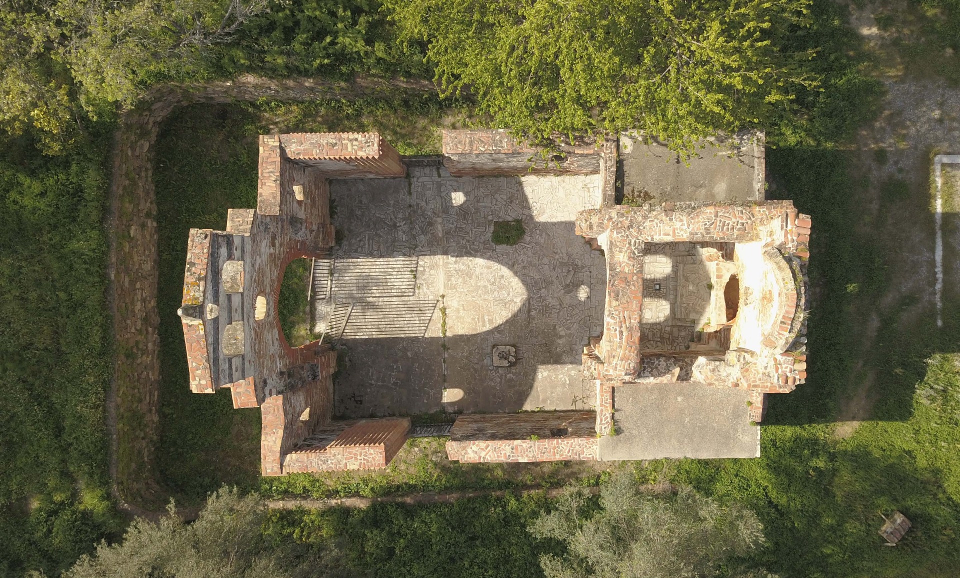 La Chiesa dall'alto