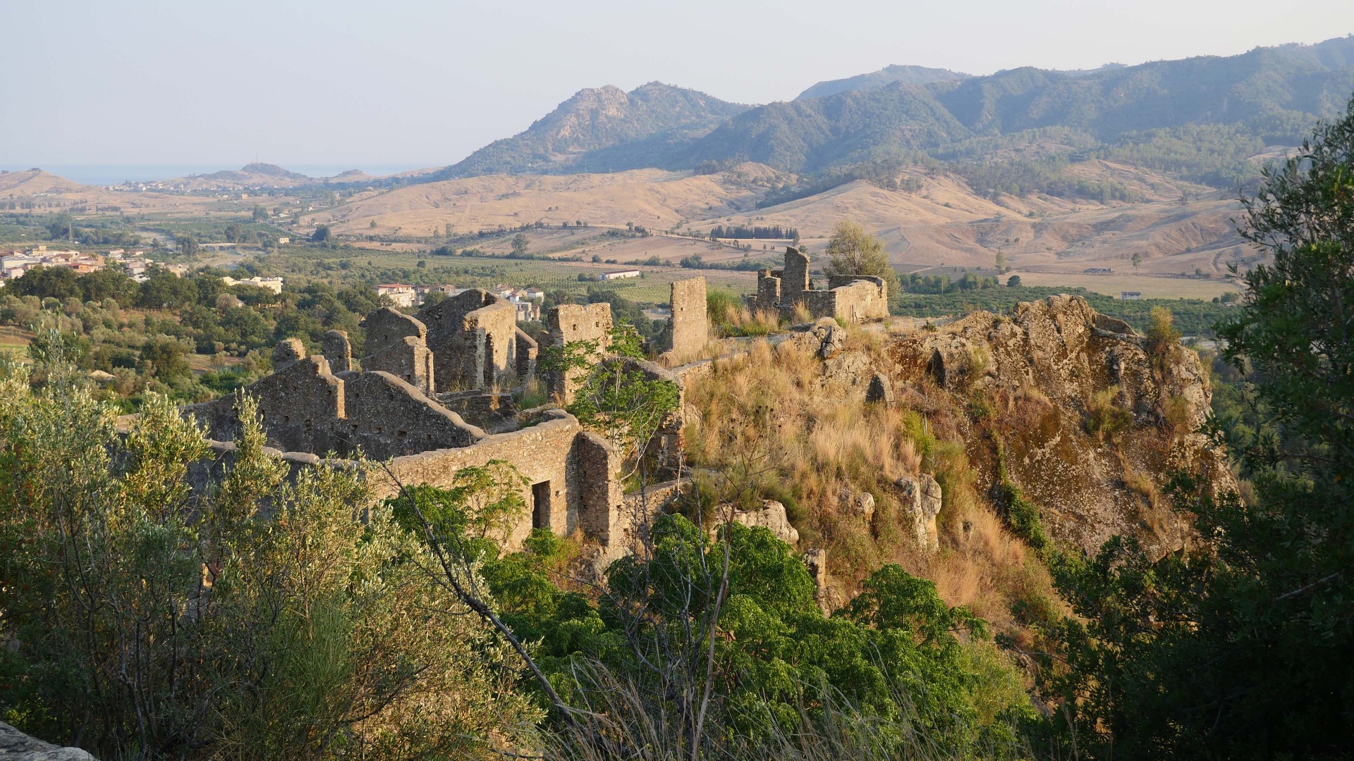 Panoramica dei resti del Castello