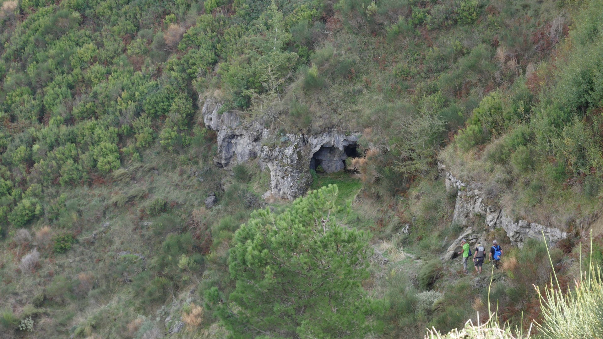 Le Grotte della Lamia